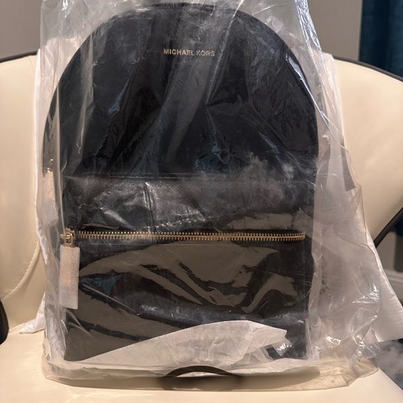 MK Backback - Picture 3 of 5